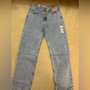 Low pro levis